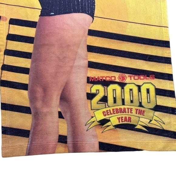 Vintage 2000 Matco Tools Beach Towel - Picture 3 of 8